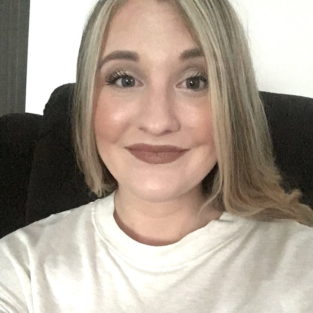Meet your Posher, Amanda